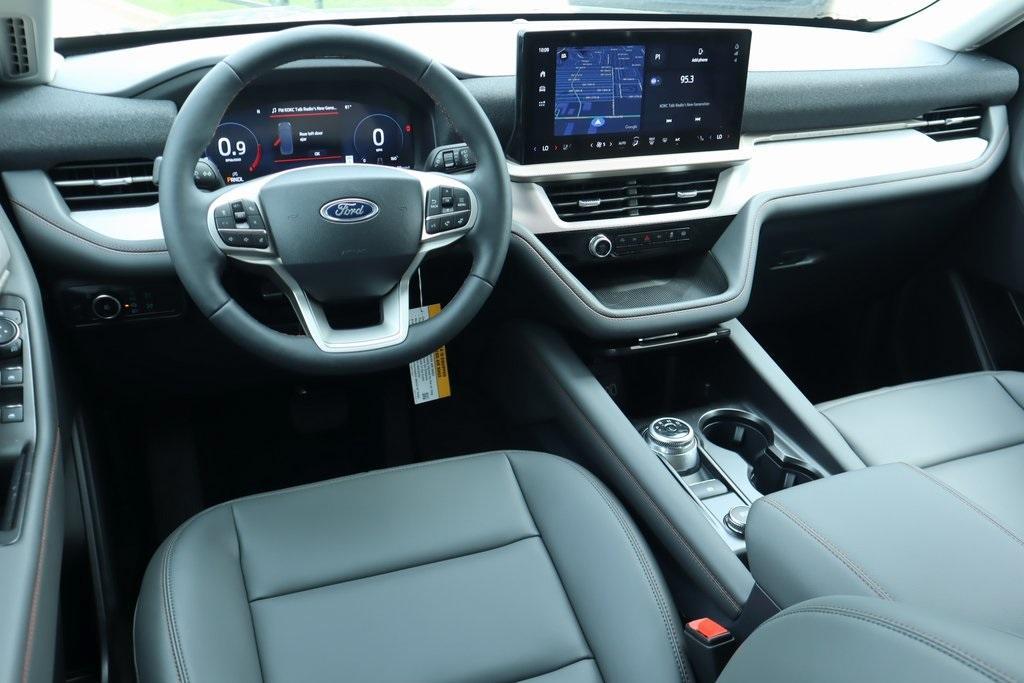new 2025 Ford Explorer car, priced at $40,950