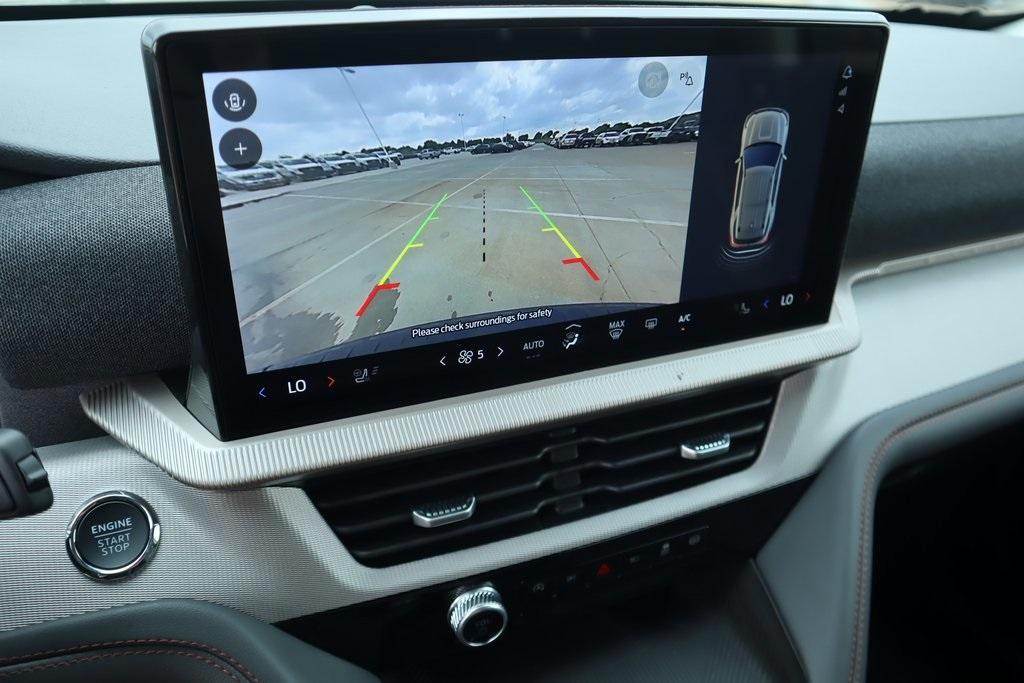 new 2025 Ford Explorer car, priced at $40,950