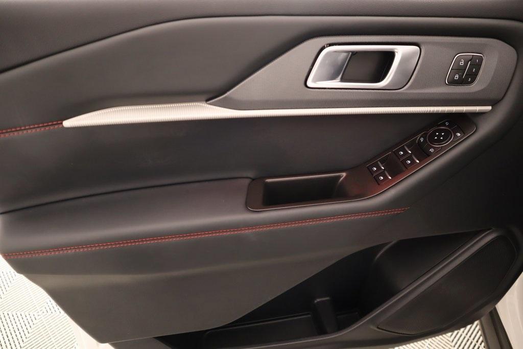 used 2025 Ford Explorer car, priced at $43,925