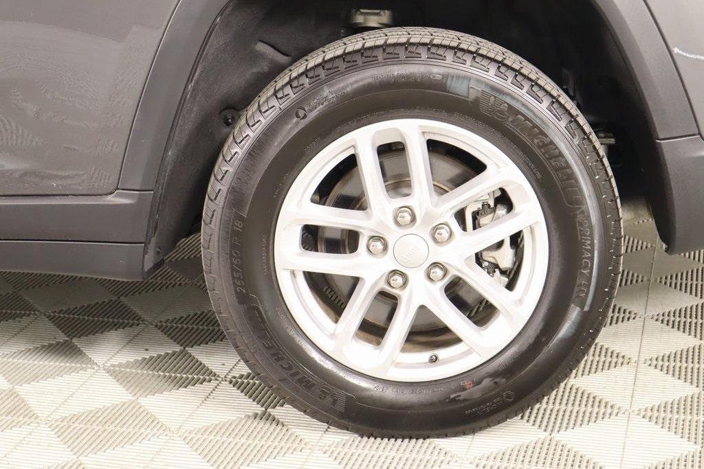 used 2024 Jeep Grand Cherokee L car, priced at $32,114