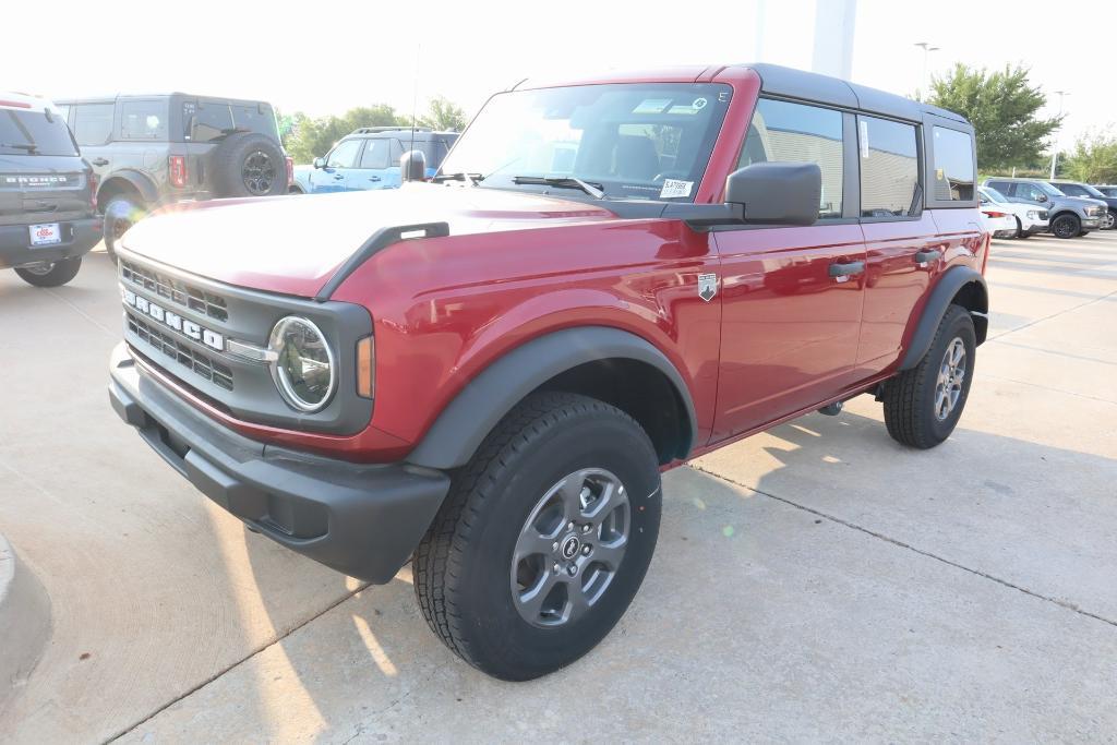 new 2025 Ford Bronco car, priced at $42,957