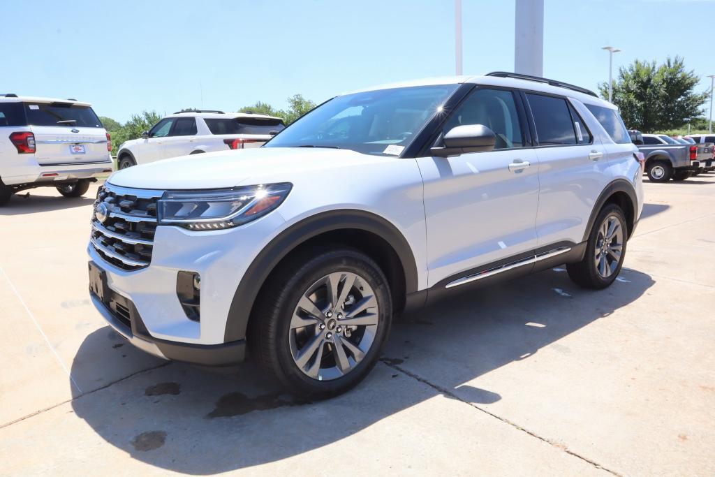 new 2025 Ford Explorer car, priced at $43,060