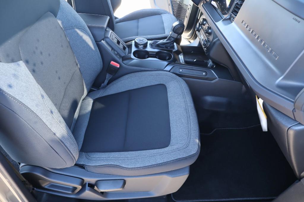 new 2025 Ford Bronco car, priced at $44,648