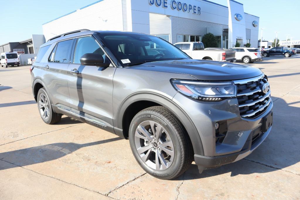 new 2025 Ford Explorer car, priced at $47,705