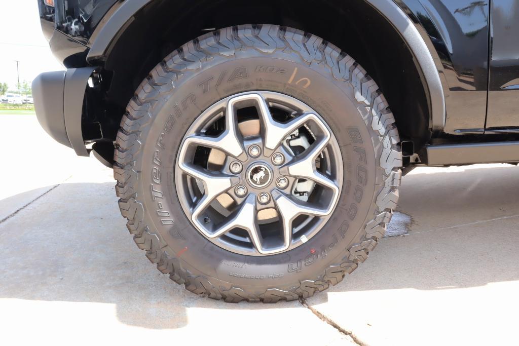 new 2025 Ford Bronco car, priced at $55,641