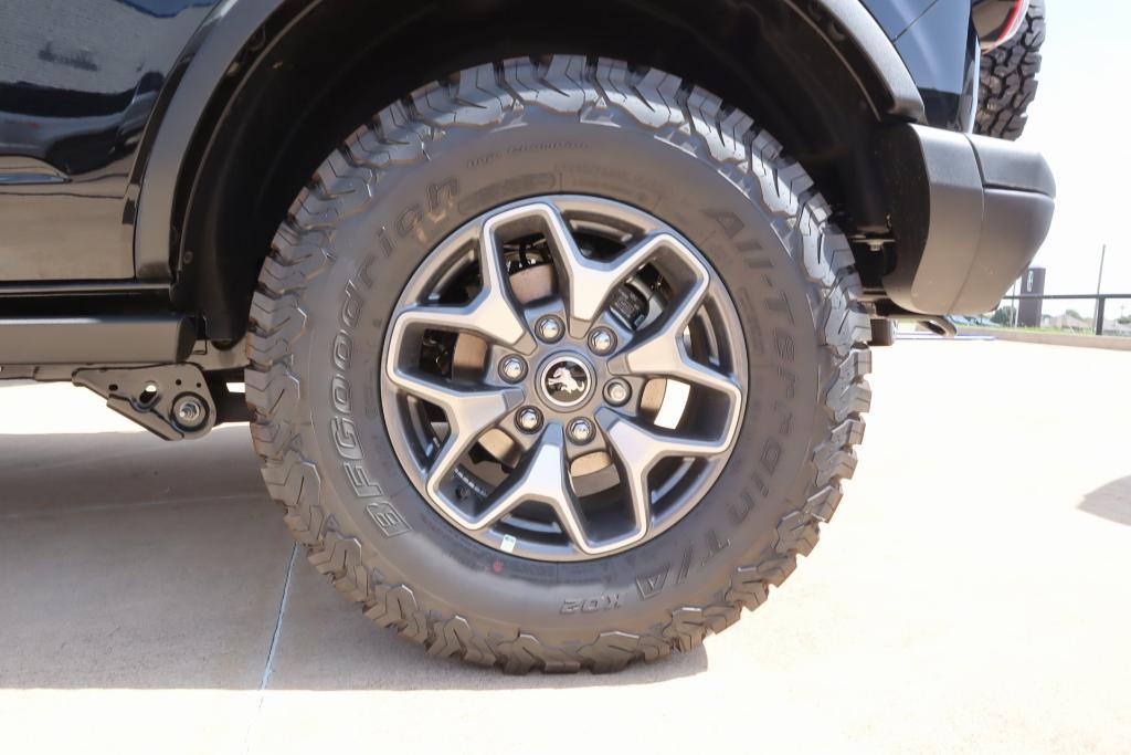 new 2025 Ford Bronco car, priced at $55,641