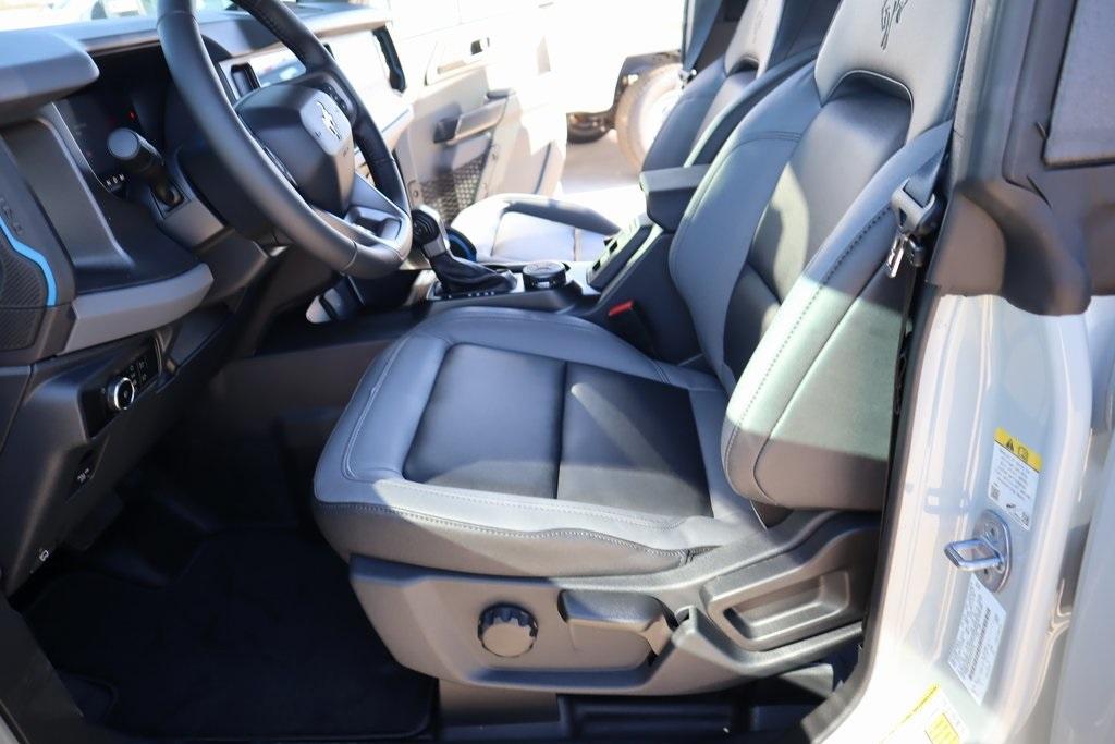 new 2024 Ford Bronco car, priced at $43,738
