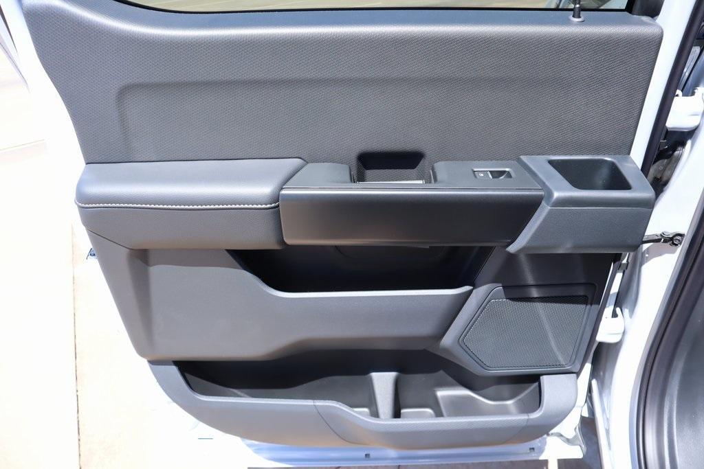 new 2025 Ford F-150 car, priced at $41,029