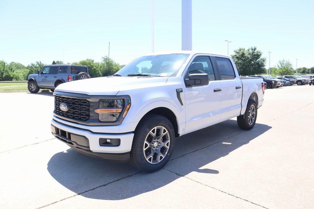 new 2025 Ford F-150 car, priced at $41,029