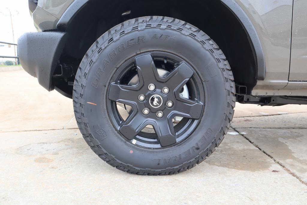 new 2025 Ford Bronco car, priced at $42,980