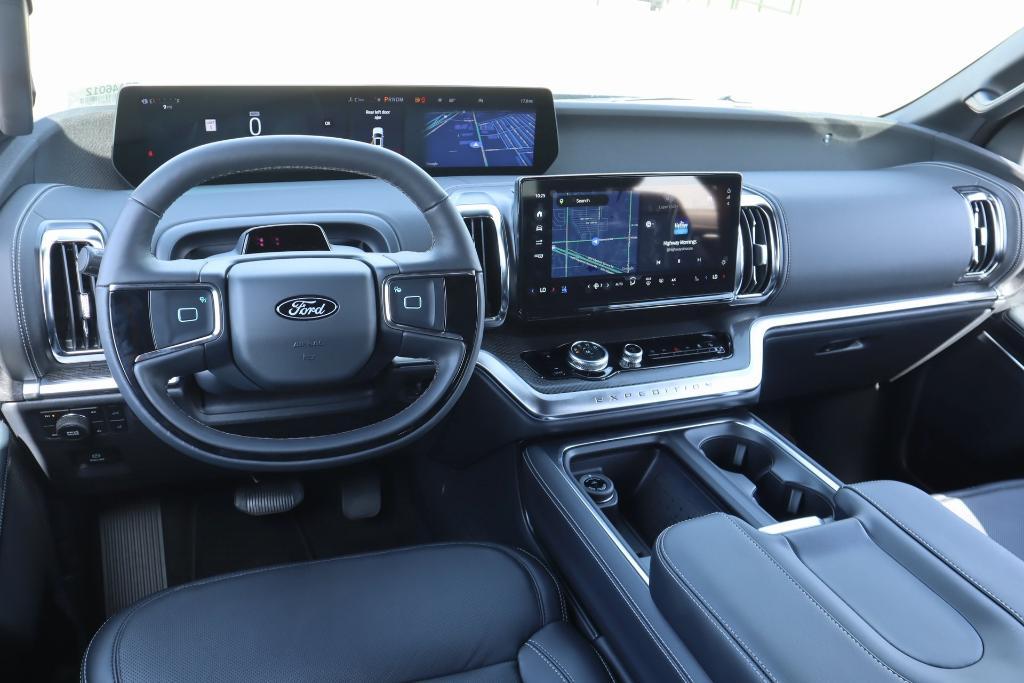 new 2025 Ford Expedition car, priced at $82,585