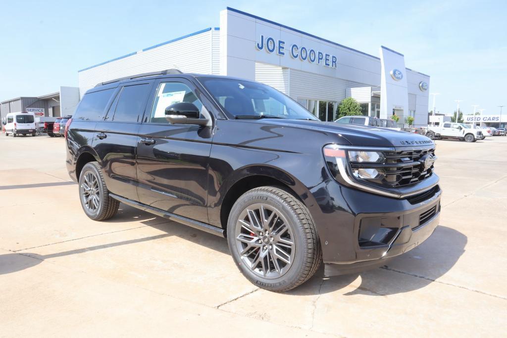 new 2025 Ford Expedition car, priced at $82,585