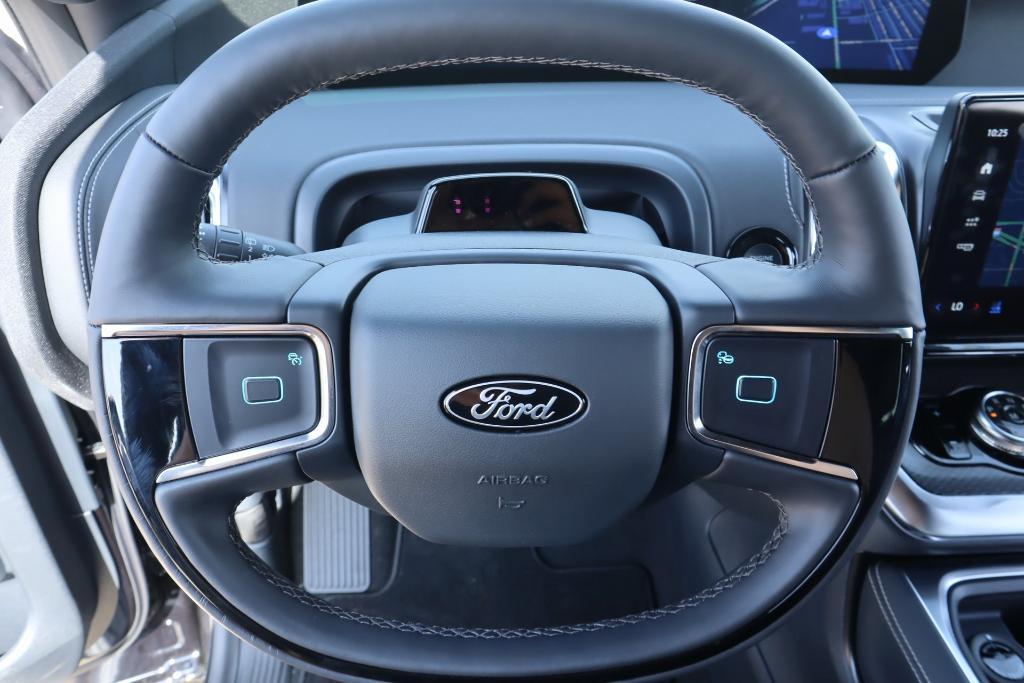 new 2025 Ford Expedition car, priced at $82,585