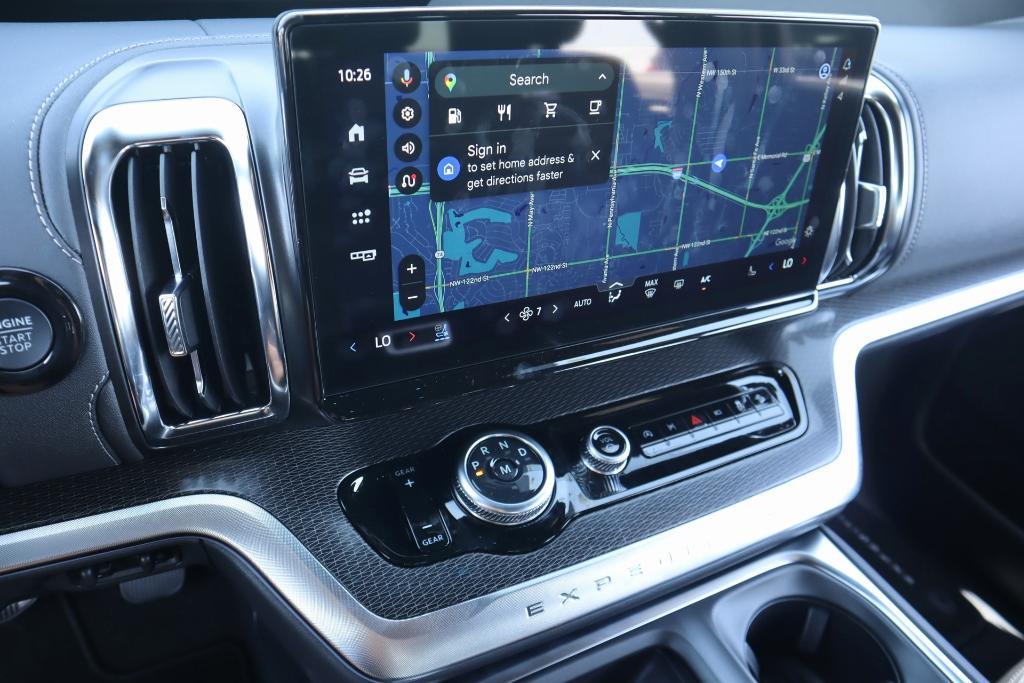 new 2025 Ford Expedition car, priced at $82,585