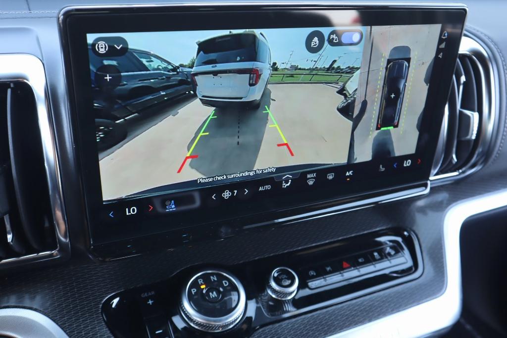 new 2025 Ford Expedition car, priced at $82,585