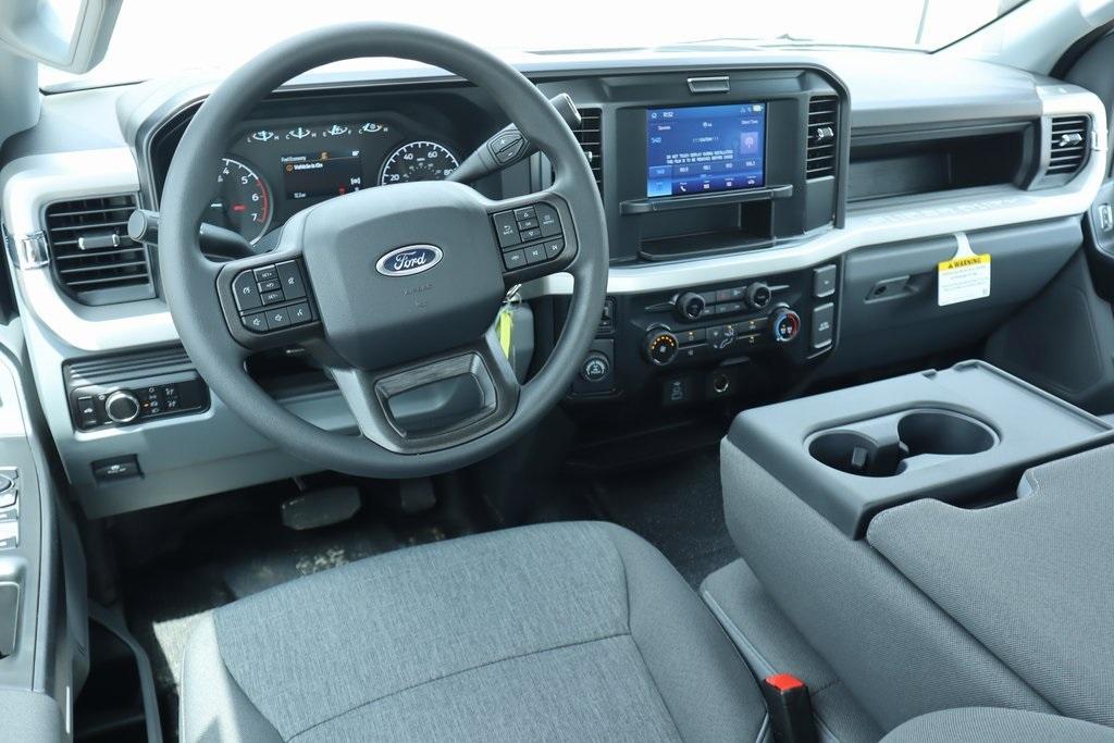 new 2025 Ford F-350 car, priced at $60,550