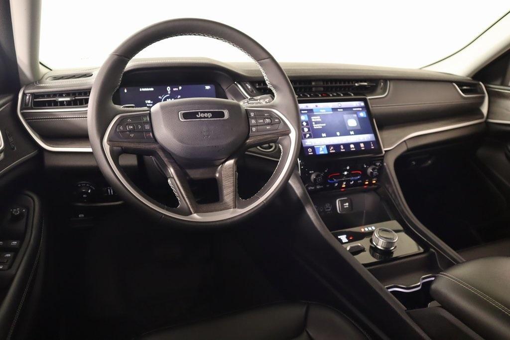used 2024 Jeep Grand Cherokee car, priced at $39,734