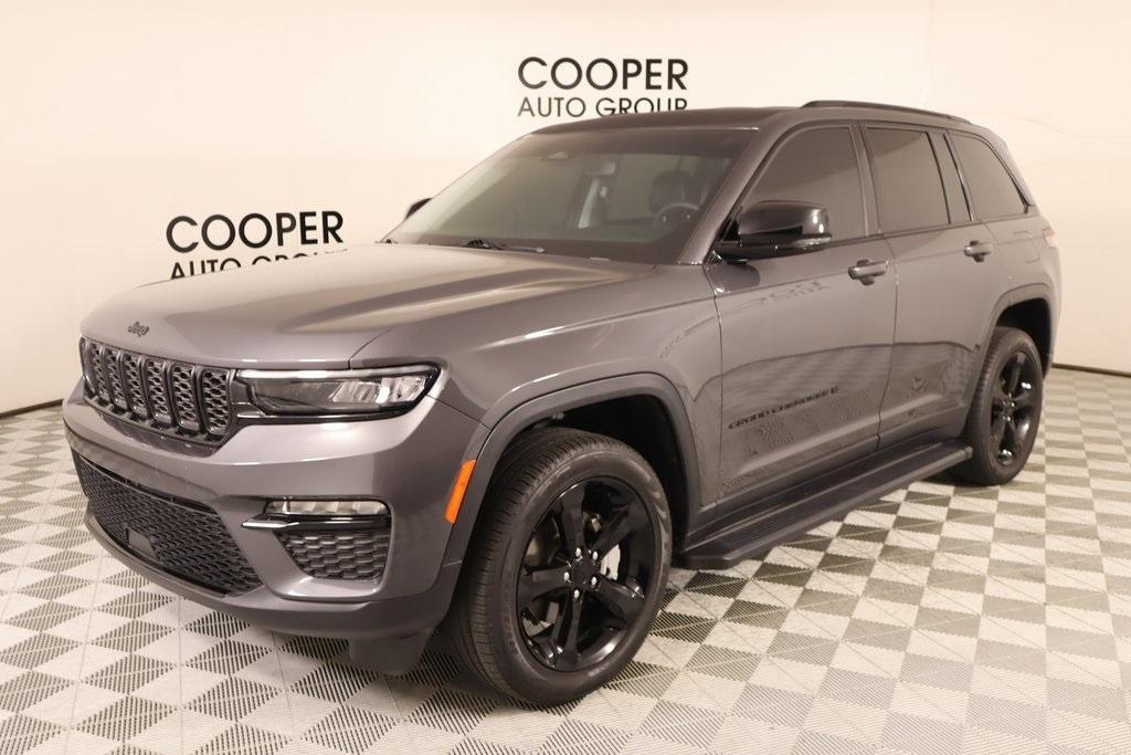 used 2024 Jeep Grand Cherokee car, priced at $39,734