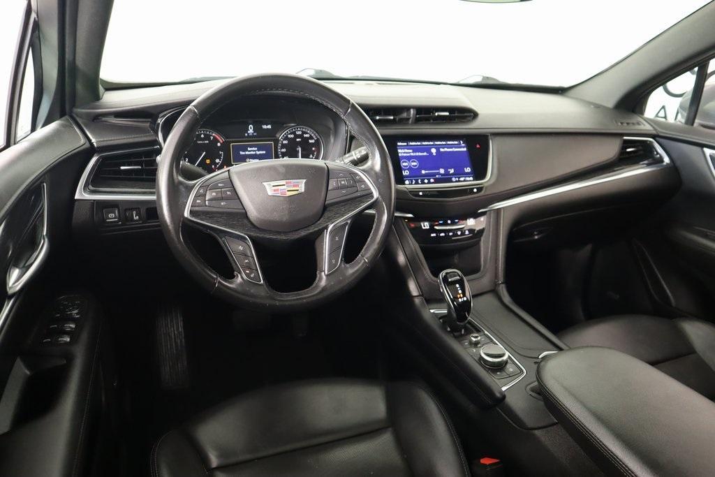 used 2022 Cadillac XT5 car, priced at $24,504
