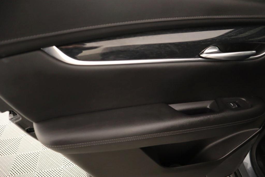 used 2022 Cadillac XT5 car, priced at $24,504