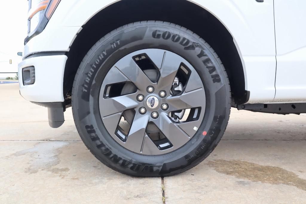 new 2025 Ford F-150 car, priced at $42,229
