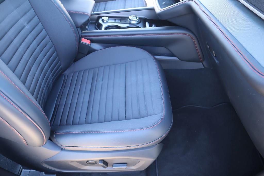 new 2025 Ford Explorer car, priced at $53,210