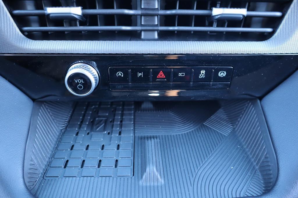 new 2025 Ford Explorer car, priced at $53,210