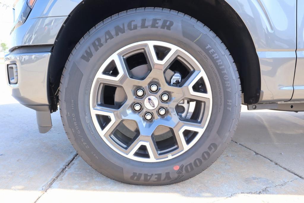 new 2025 Ford F-150 car, priced at $43,529
