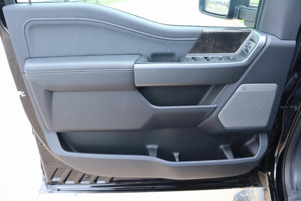 new 2025 Ford F-350 car, priced at $84,124