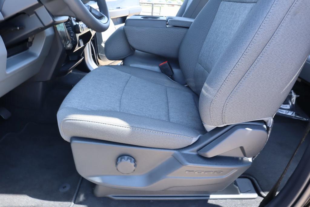 new 2025 Ford F-250 car, priced at $66,569
