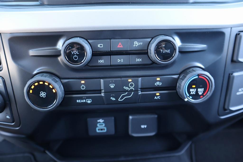 new 2025 Ford F-250 car, priced at $66,569