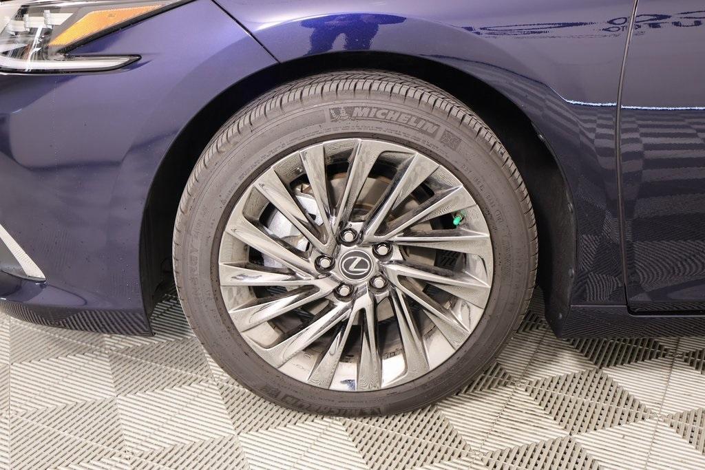 used 2025 Lexus ES 350 car, priced at $51,131