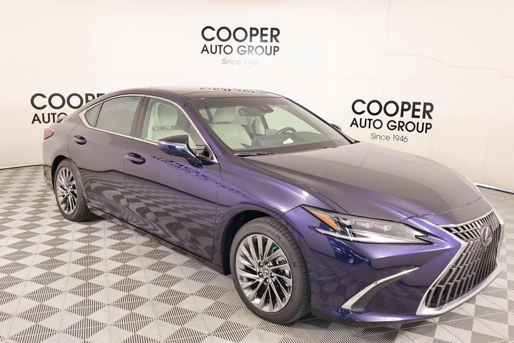 used 2025 Lexus ES 350 car, priced at $51,131