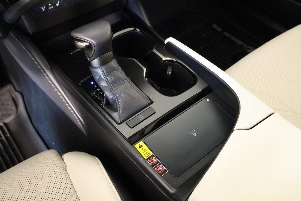 used 2025 Lexus ES 350 car, priced at $51,131