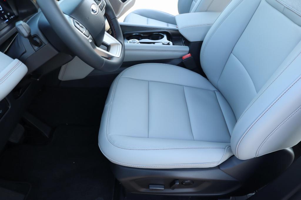 new 2025 Ford Explorer car, priced at $46,376