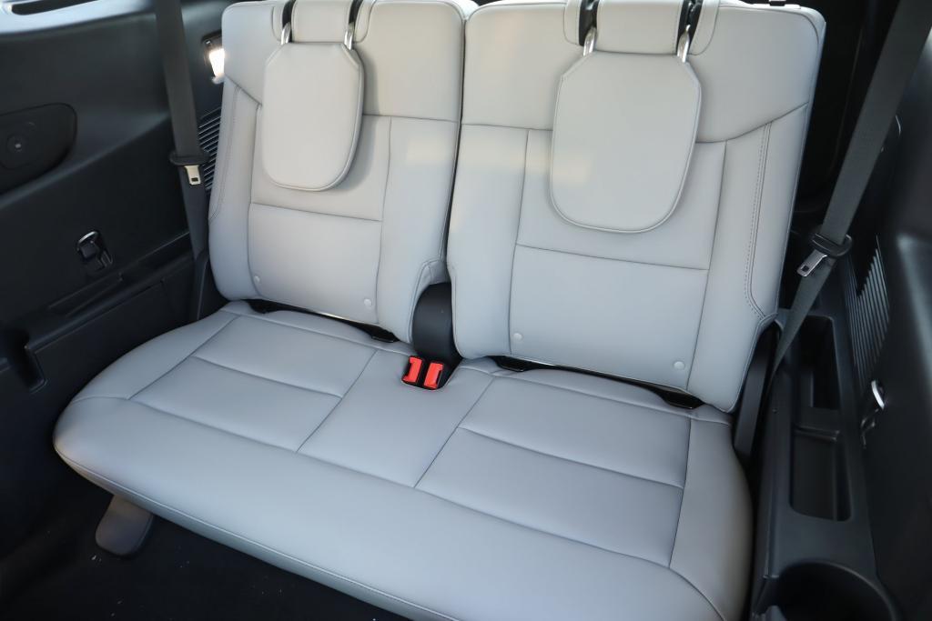 new 2025 Ford Explorer car, priced at $46,376