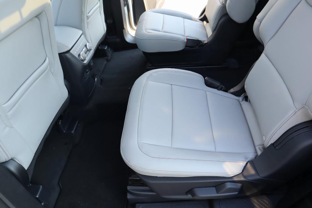 new 2025 Ford Explorer car, priced at $46,376