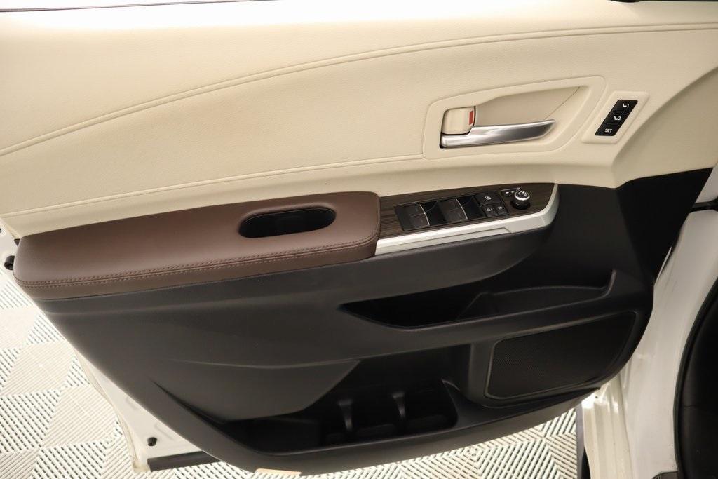 used 2021 Toyota Sienna car, priced at $43,111