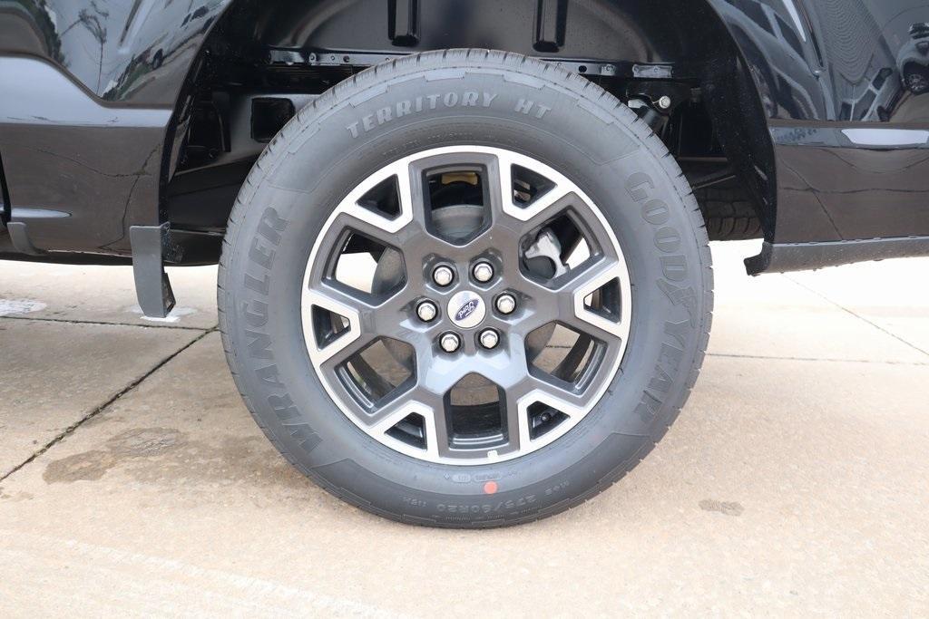 new 2025 Ford F-150 car, priced at $41,529