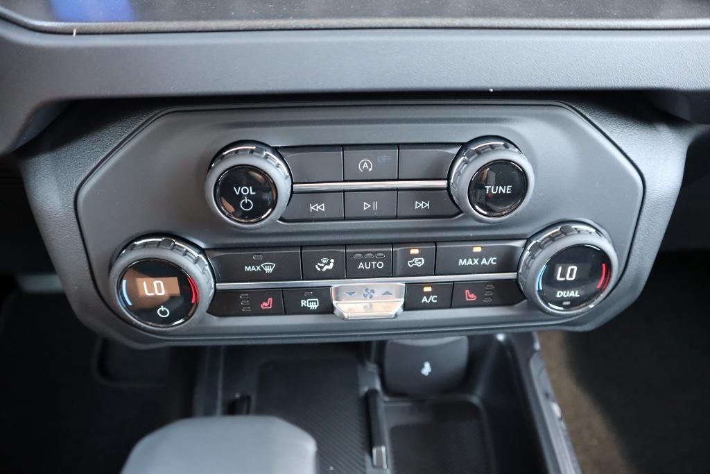new 2025 Ford Bronco car, priced at $45,010