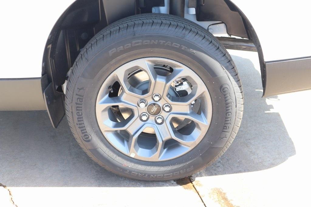 new 2025 Ford Maverick car, priced at $29,808