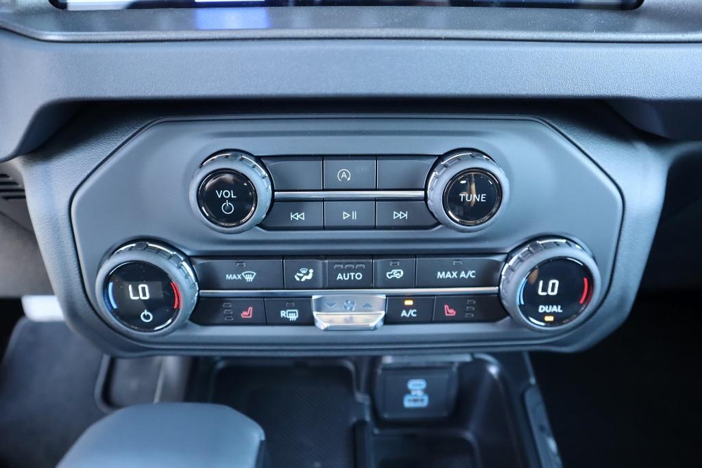 new 2025 Ford Bronco car, priced at $44,959