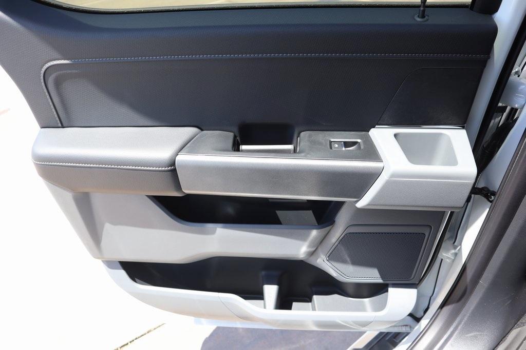new 2025 Ford F-150 car, priced at $51,695