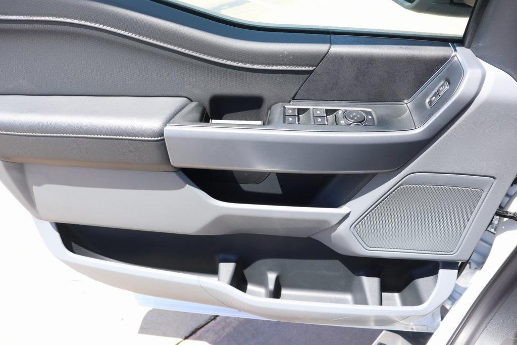 new 2025 Ford F-150 car, priced at $51,695