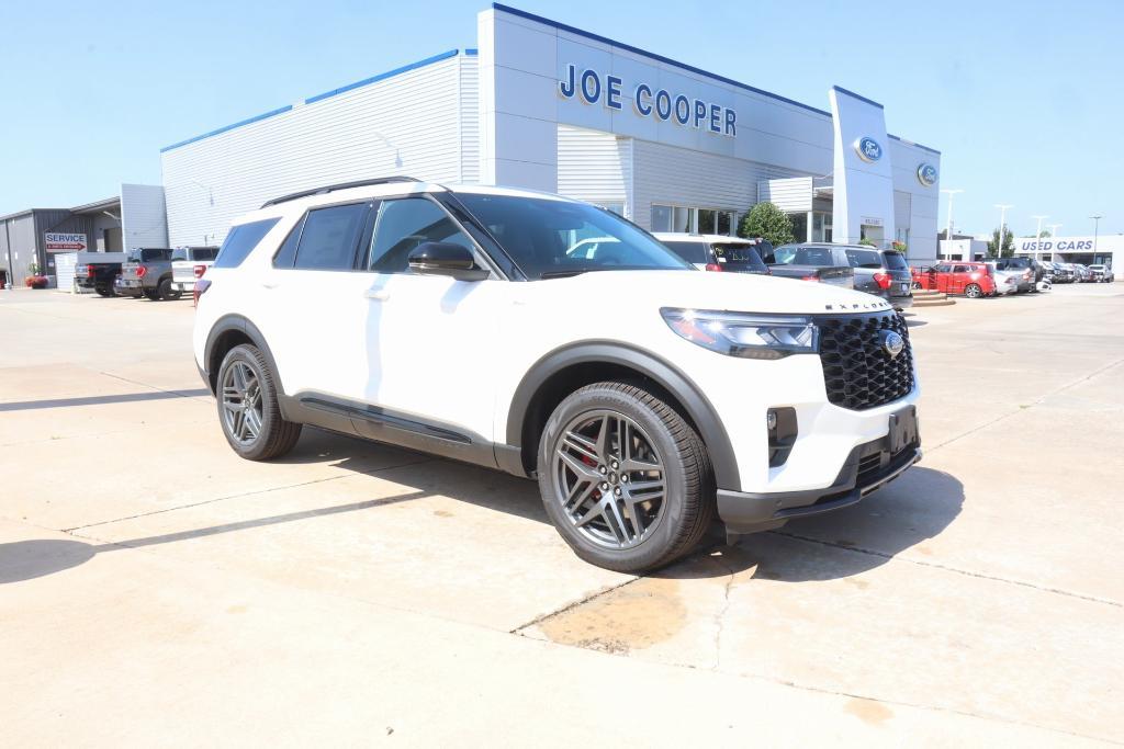 new 2025 Ford Explorer car, priced at $51,070