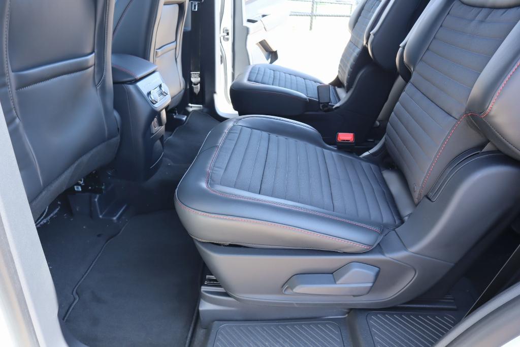 new 2025 Ford Explorer car, priced at $51,070