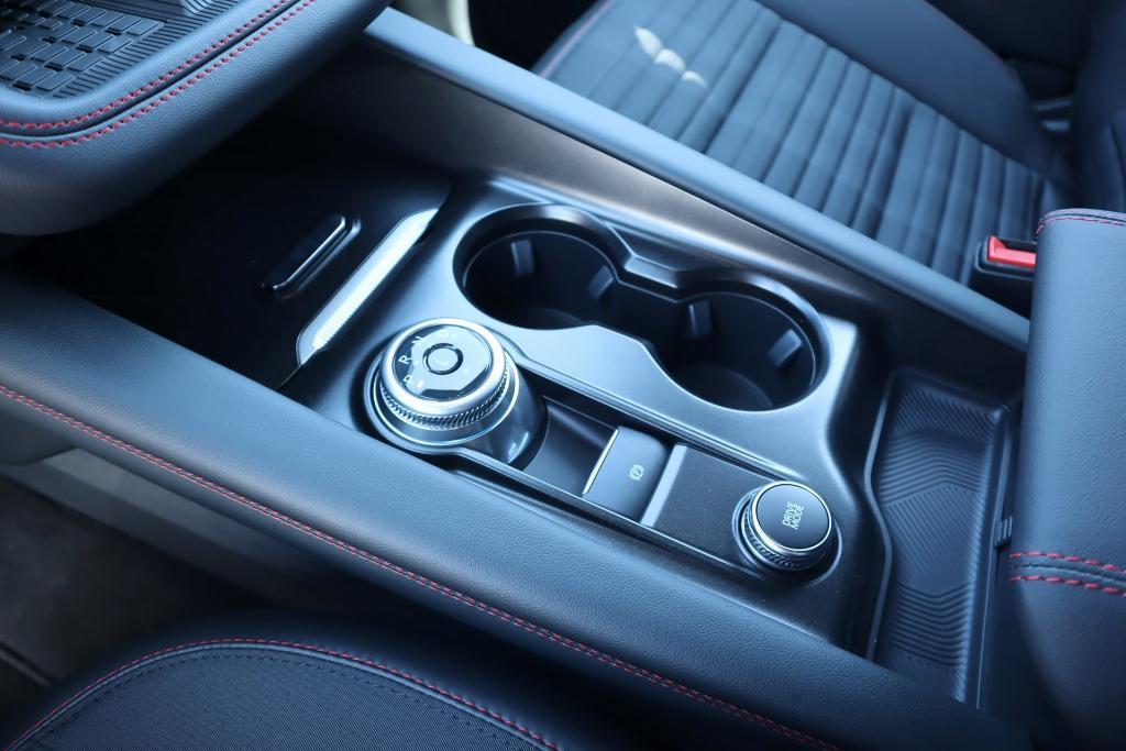new 2025 Ford Explorer car, priced at $51,070