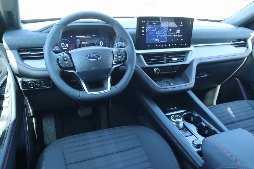 new 2025 Ford Explorer car, priced at $51,070