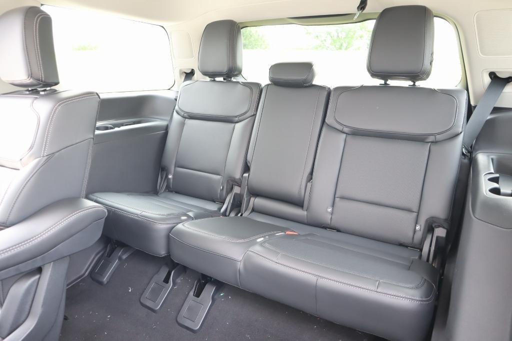 new 2025 Ford Expedition car, priced at $80,590