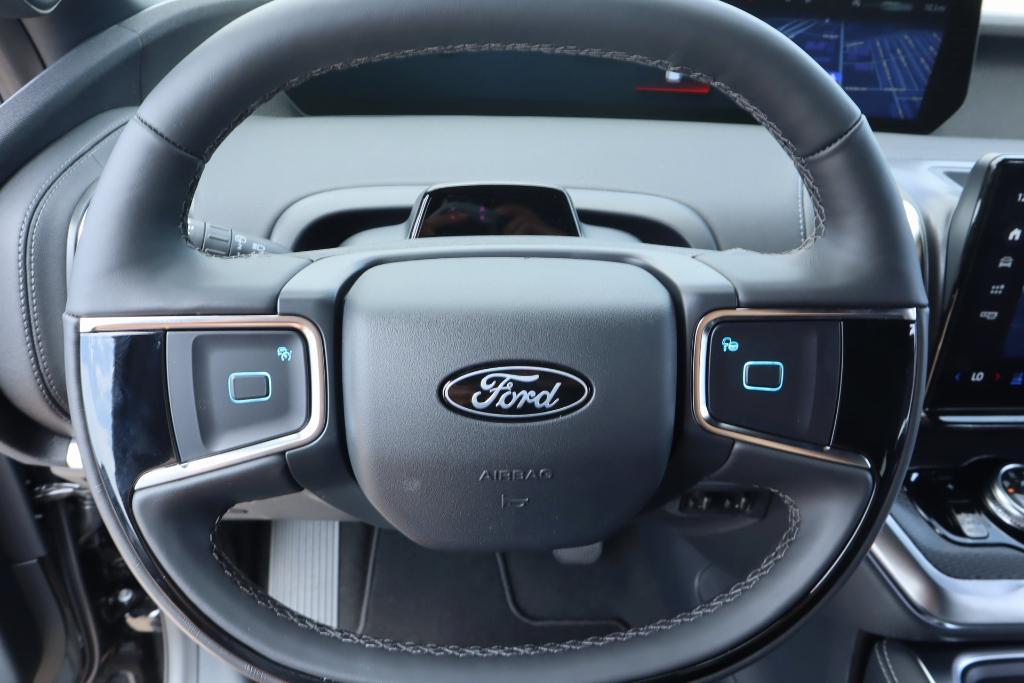 new 2025 Ford Expedition car, priced at $80,355